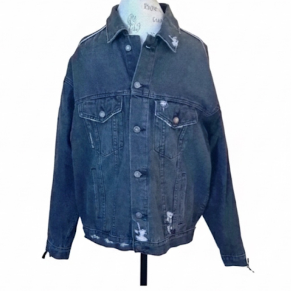 Carmar Men's Distressed Gray/ Black Jean Jacket With Zippers Size Small Euc!